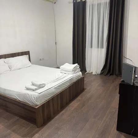 Arfi Pensión Tirana
