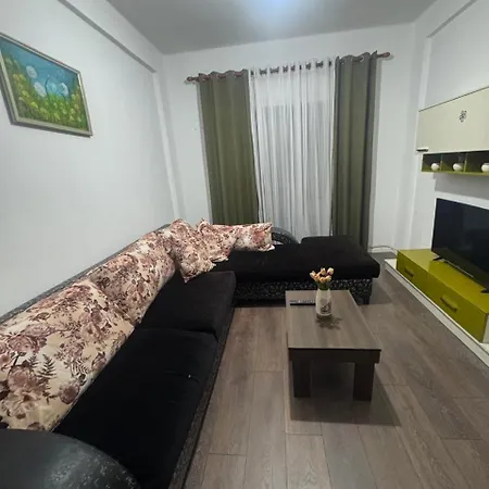 Arfi Pensión Tirana